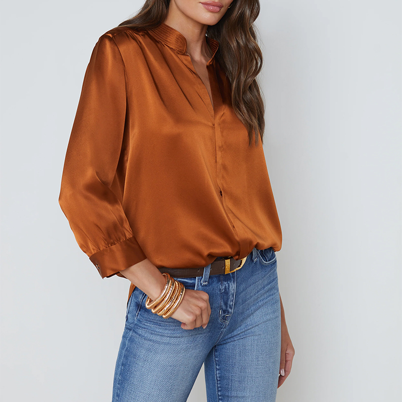 hongfeng’s brown blouse collection brings sophistication with soft, breathable fabric and modern style.